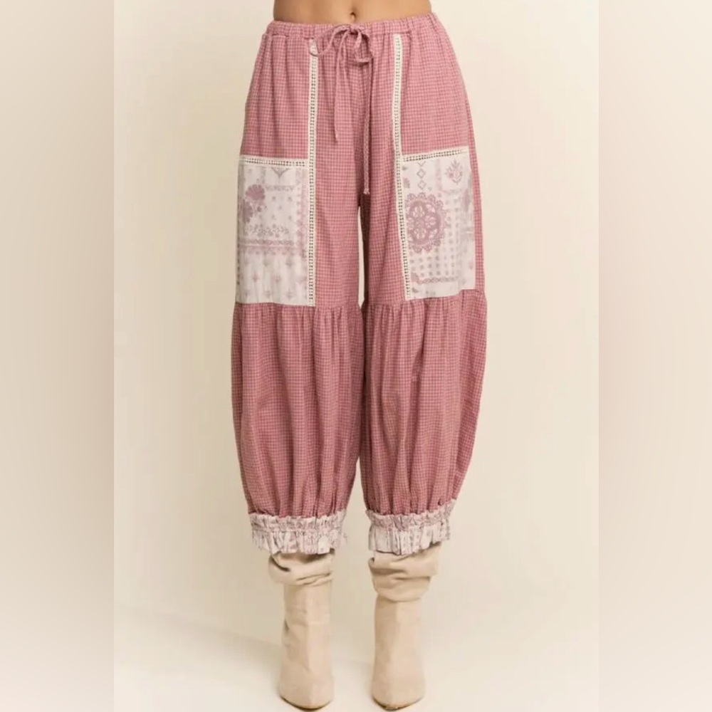 DAVI & DANI Rose Patchwork Cropped Ankle Pants